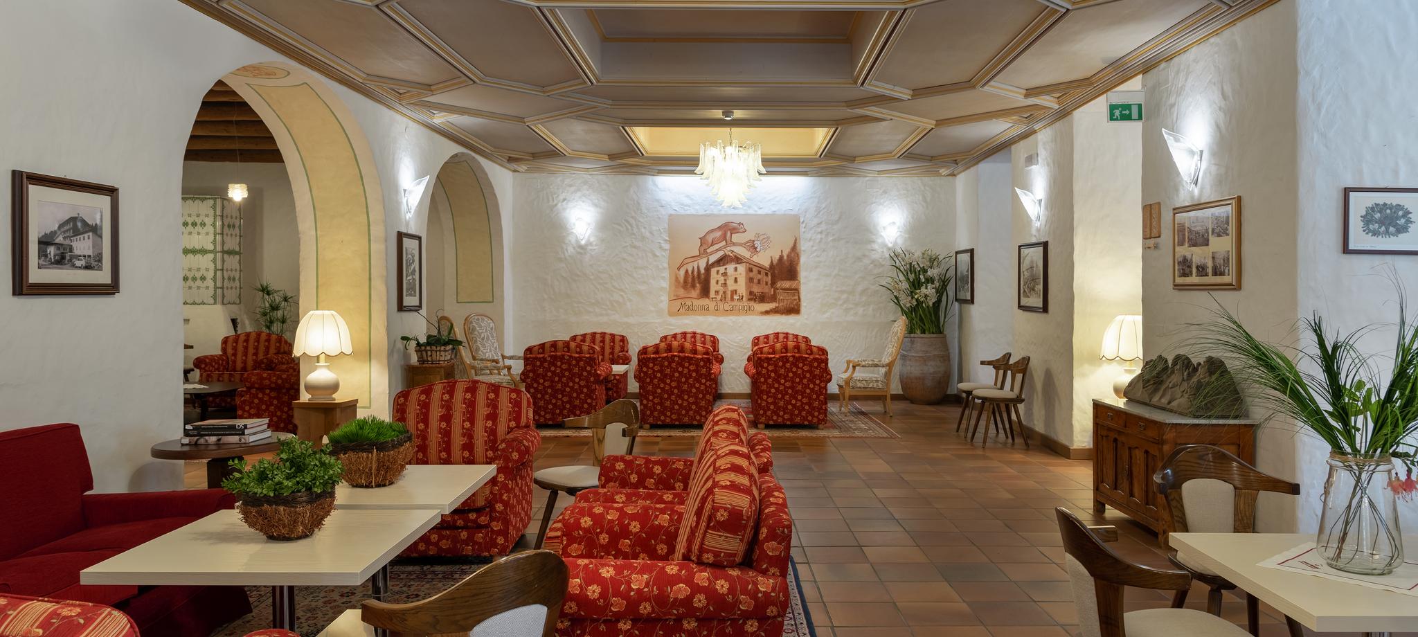 Hotel Carlomagno, salottino